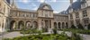 Visite guidée avec un Architecte, Le Marais entre cours et jardins, l'Hotel particulier à la Française - 
